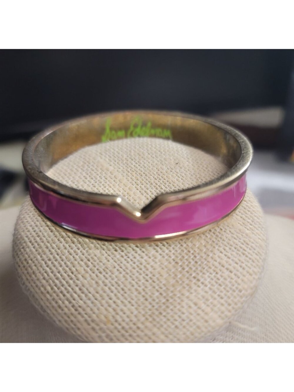 Sam Edelman Pink Enamel Chevron Bangle Bracelet Gold Tone Size 7.25
